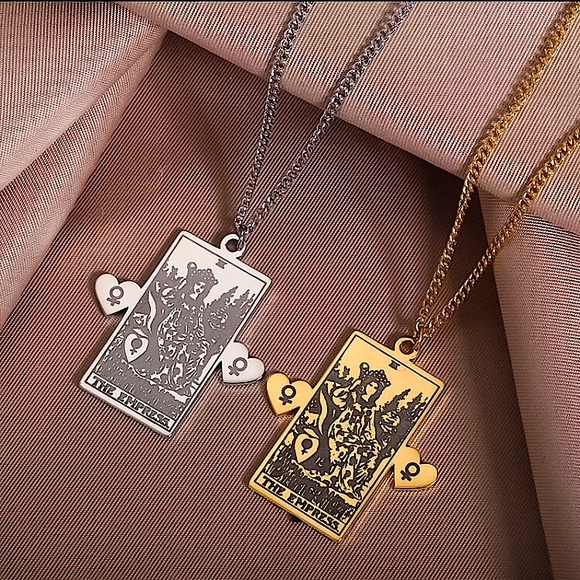 ⚜️[𝟯/$𝟭𝟴]⚜️NEW Empress Tarot Card Stainless Steel Necklace - Picture 4 of 12